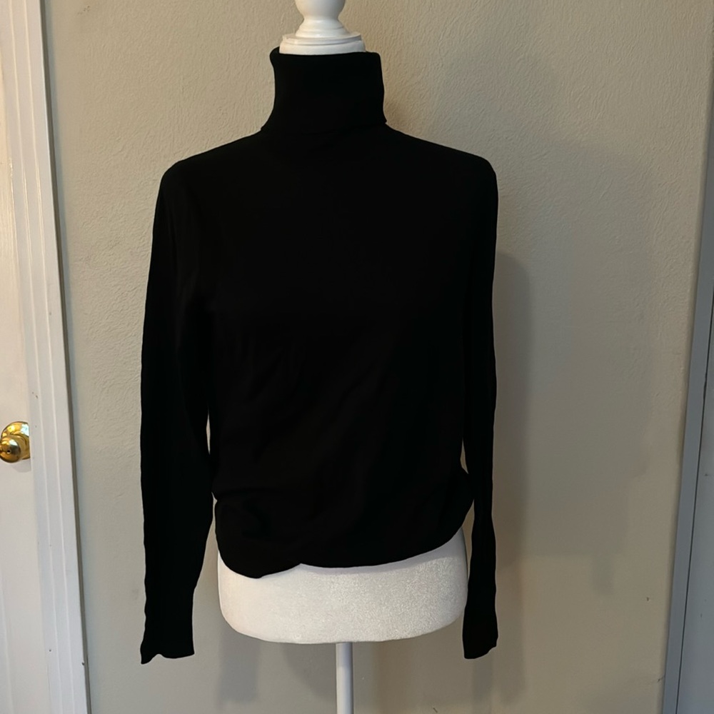 NWT Women’s Black Turtleneck sweater